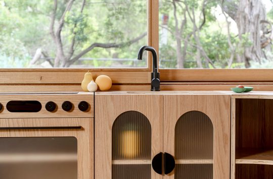 Oak Fluted Sink