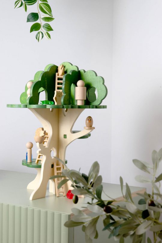 Woodland Trail Treehouse