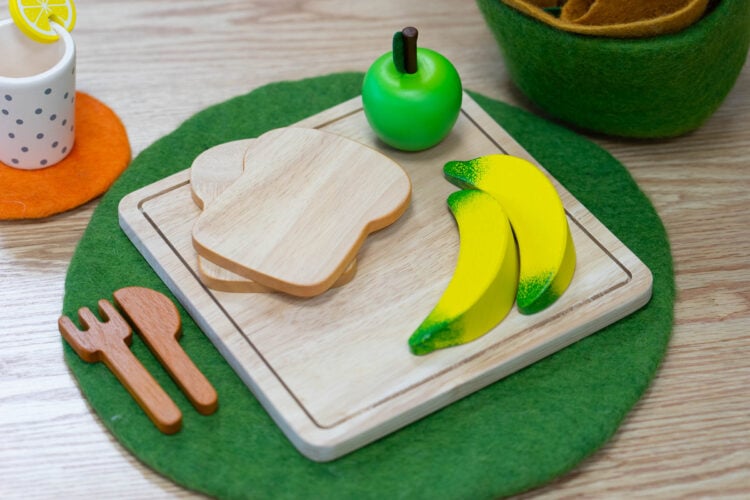 Wooden Banana 8pc