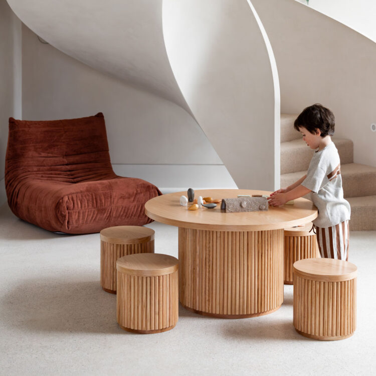 Oak Fluted Round Table