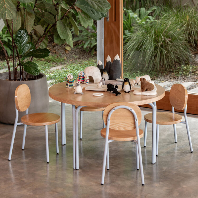 Oak Ottie Stackable Chair