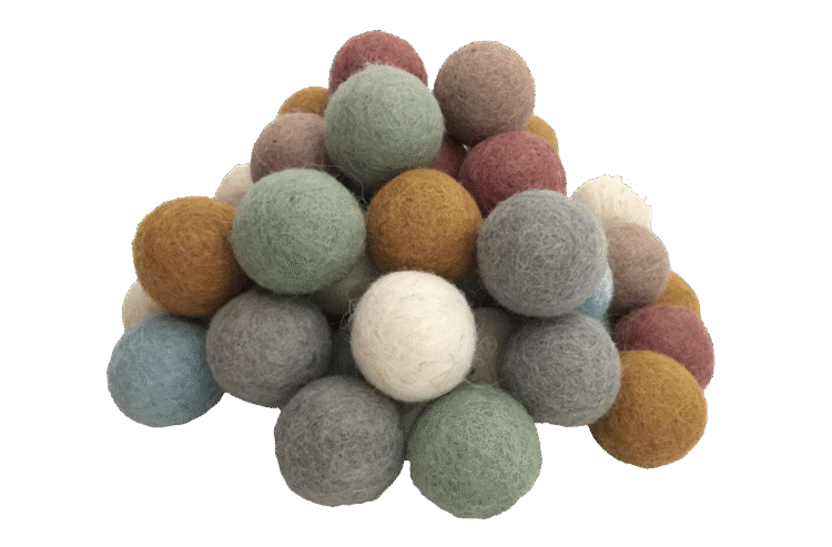 Felt Balls Earth 49pc