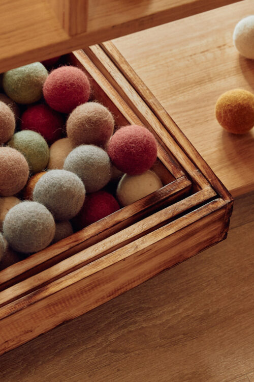 Felt Balls Earth 49pc