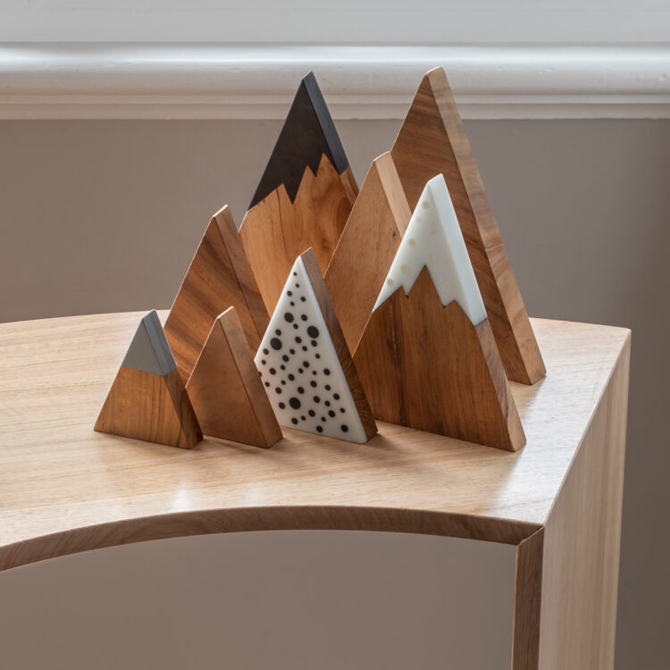 Resin Mountains 4pc