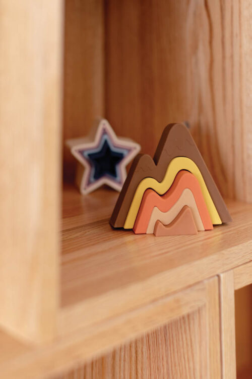 Silicone Mountain Stacker