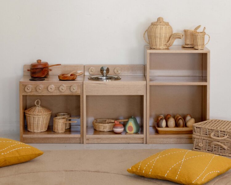 Tas Oak Baby Sink