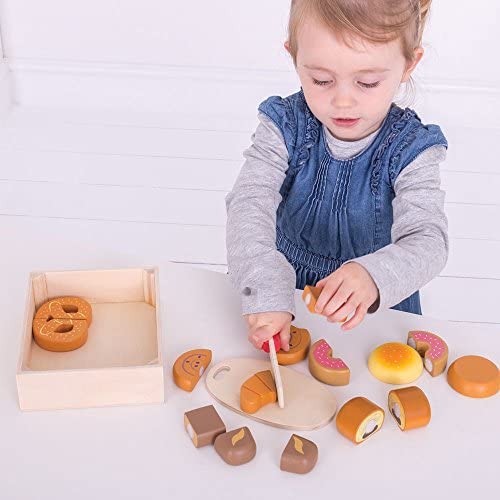 Cutting Bread & Pastries Crate