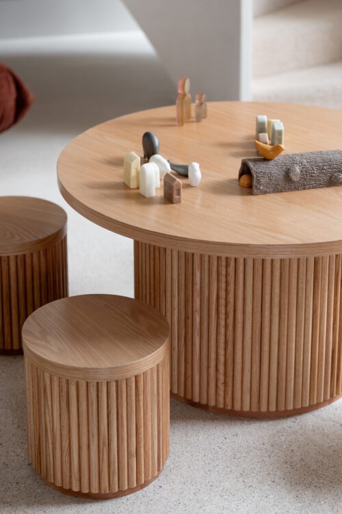 Oak Fluted Round Table & Stool Set
