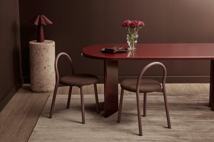 Gloss Dining Table – Burgundy